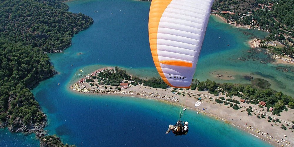 How safe is paragliding
